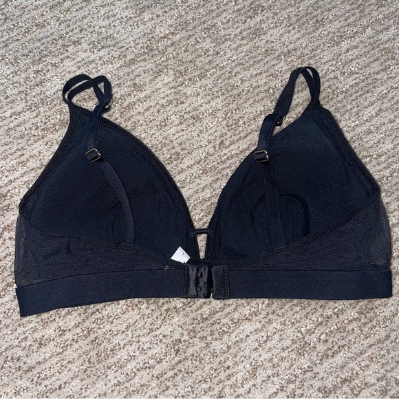 Lively The Busty Bralette - Picture 4 of 8